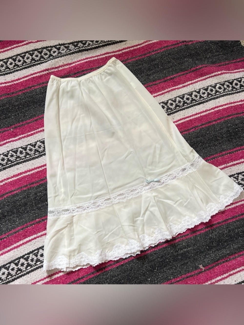 Saks 5th Avenue White Lace Skirt Slip Euro Summer Bow Detail Size Small VTG 70’s